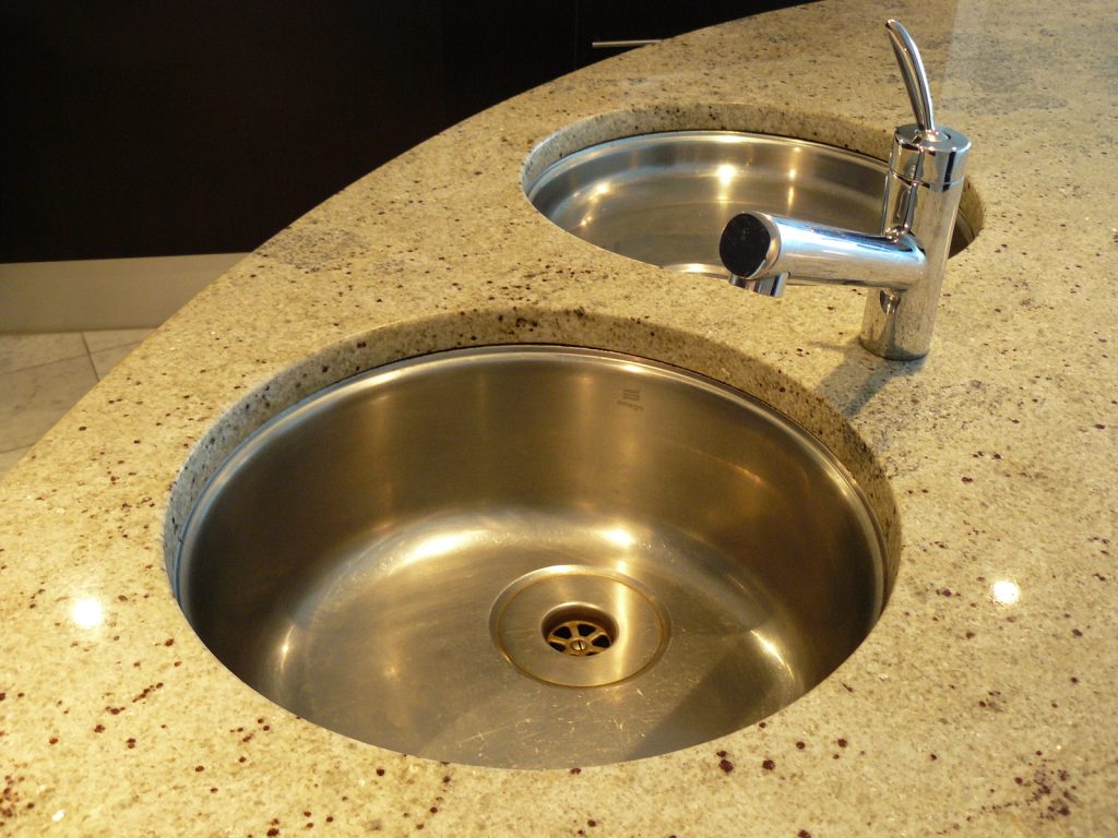 Installing Countertops - Why Hire a Professional?